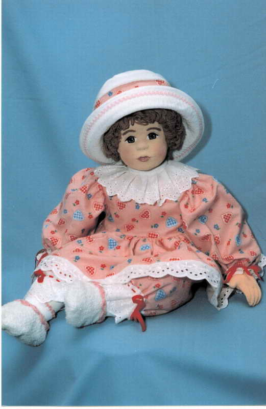 Кукла "Жанна"  из коллекции Ольги Павлычевой. Папье-маше, текстиль, роспись по ткани, ручное и машинное шитье.